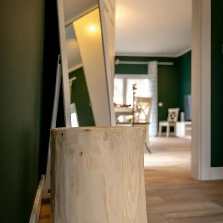 Apartment Pod Gondola