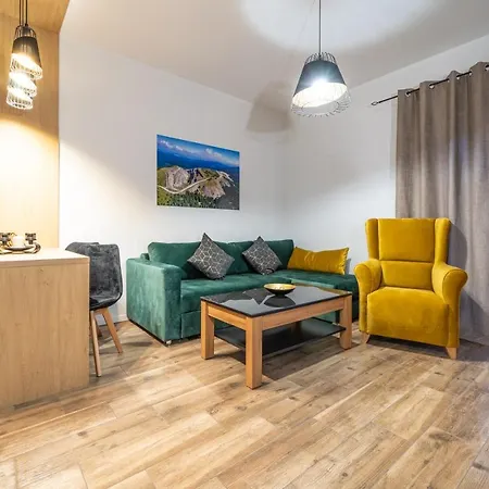 Pod Gondola Apartment