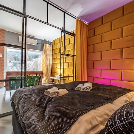 Apartment Pod Gondola