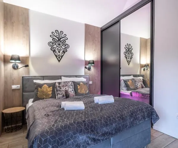 アパート Pod Gondola *